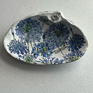 Decoupaged Clam Shell, Trinket Dish - Dragon Fly & Flower Theme